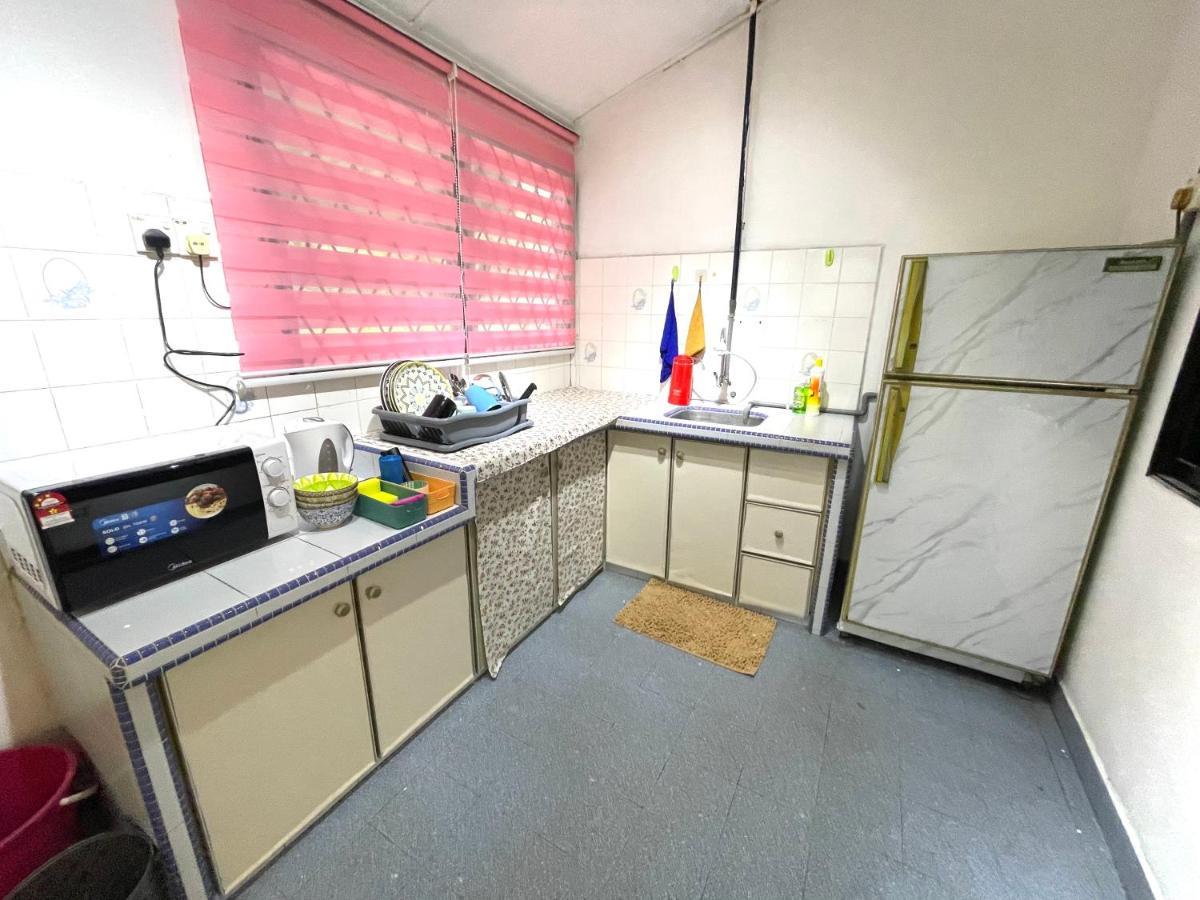 Heritage Cozy Entire 3 Bedroom House At Kijang Alma Bukit Mertajam Esterno foto